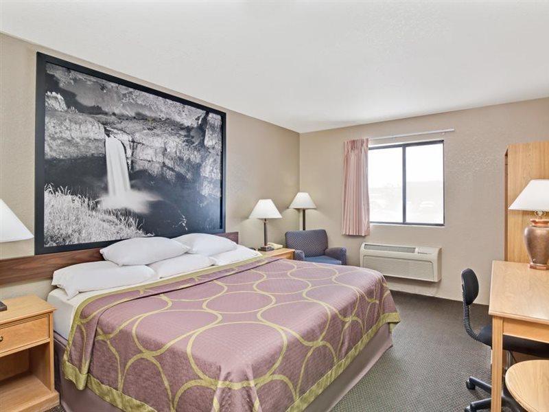 Super 8 By Wyndham Spokane/West Airway Heights Exterior foto