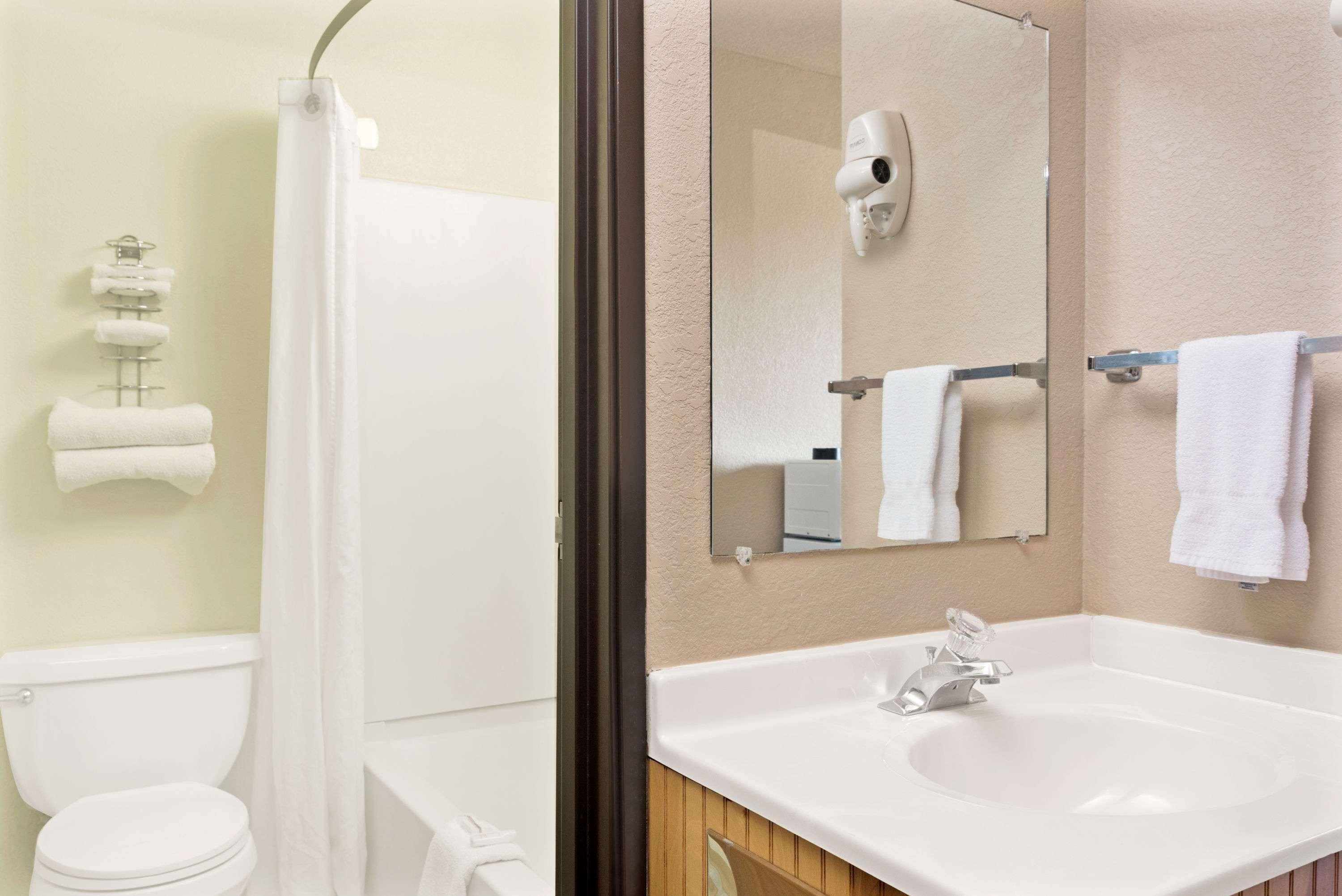 Super 8 By Wyndham Spokane/West Airway Heights Exterior foto