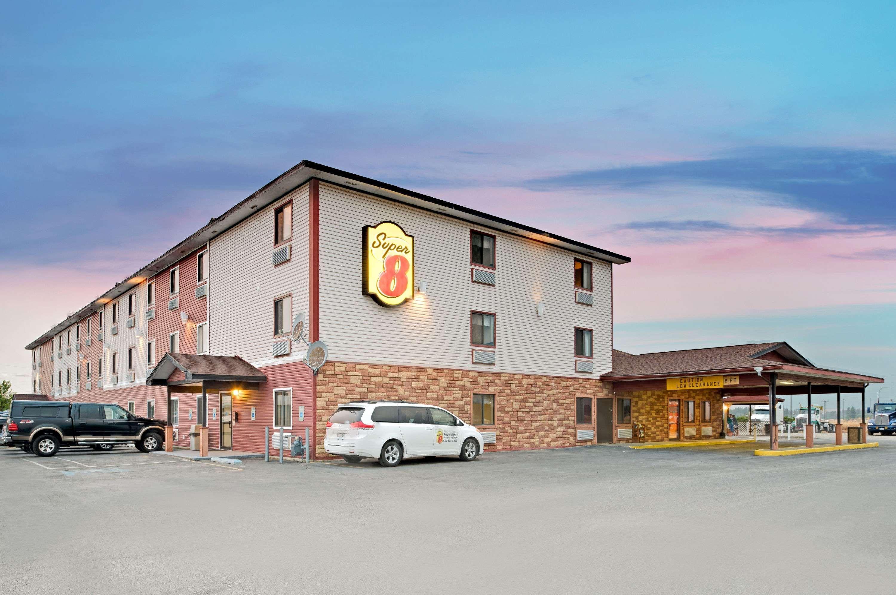 Super 8 By Wyndham Spokane/West Airway Heights Exterior foto